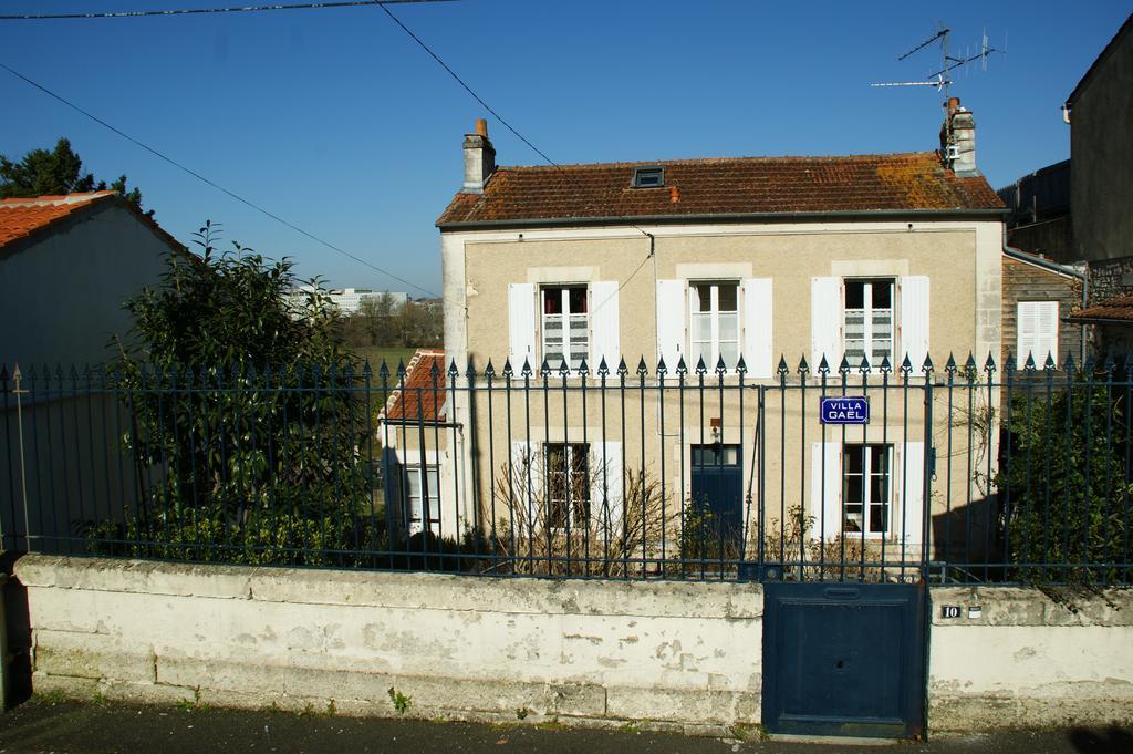 אנגולם Chambres D'Hotes Villa Gael מראה חיצוני תמונה