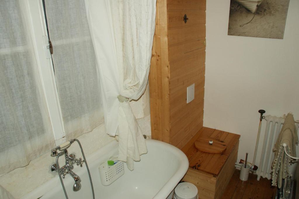 אנגולם Chambres D'Hotes Villa Gael חדר תמונה